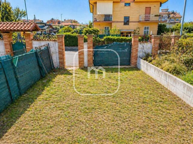 Villetta a schiera in vendita a Roma RM