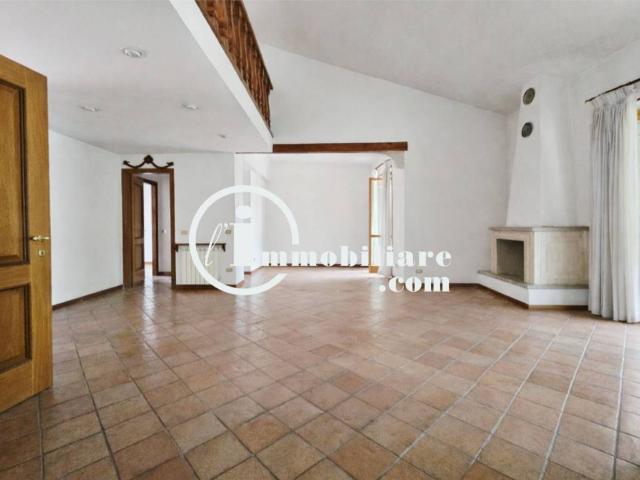 Villa in vendita a Roma RM
