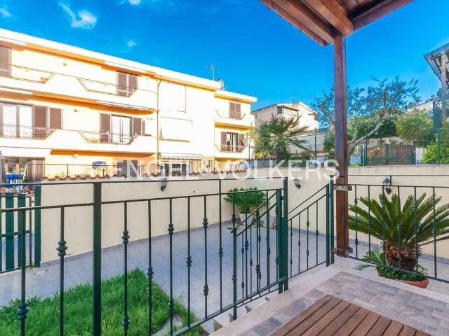 Villetta a schiera in vendita a Roma RM