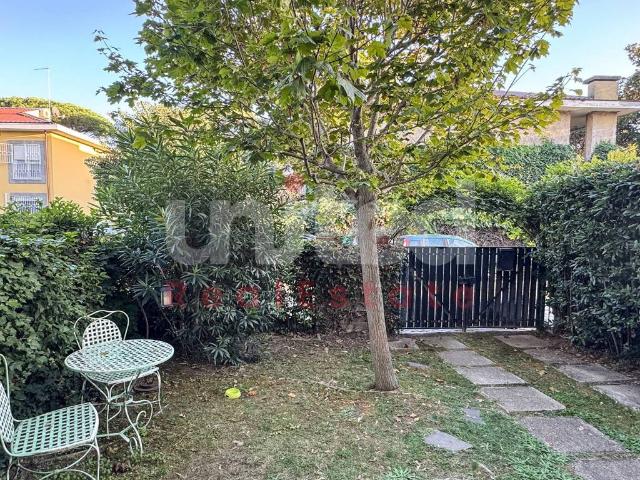 Villetta a schiera in vendita a Roma RM