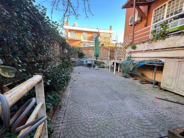 Villetta a schiera in vendita a Roma RM