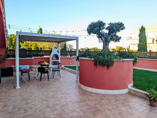 Villetta a schiera in vendita a Roma RM