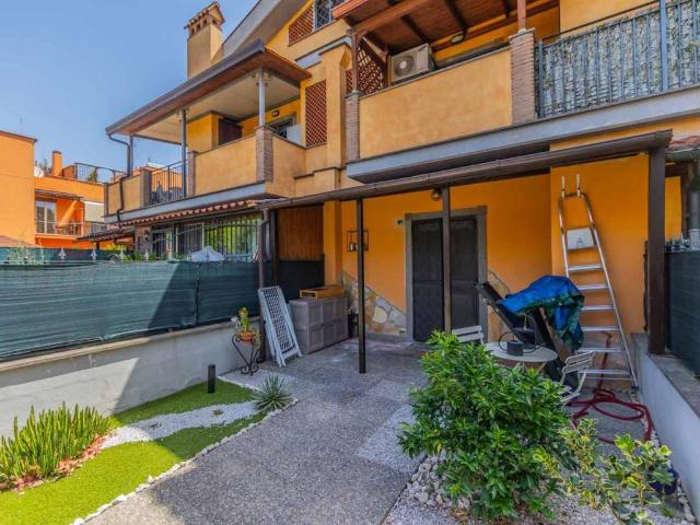 Villetta a schiera in vendita a Roma RM
