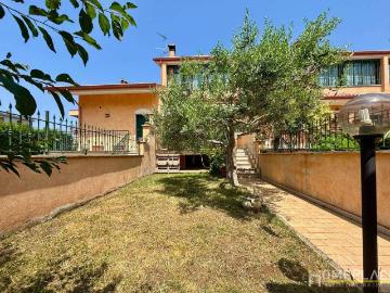 Villetta a schiera in vendita a Roma RM