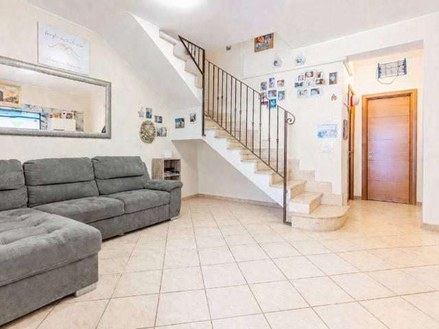 Villetta a schiera in vendita a Roma RM