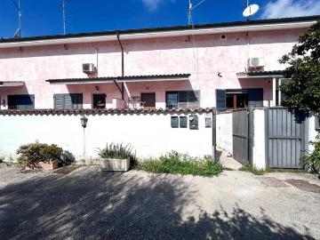 Villetta a schiera in vendita a Roma RM