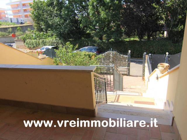 Villetta a schiera in vendita a Roma RM