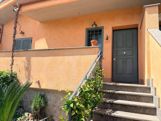 Villetta a schiera in vendita a Roma RM