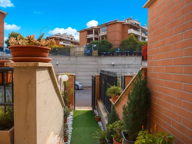 Villetta a schiera in vendita a Roma RM