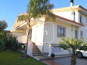 Villetta a schiera in vendita a Roma RM