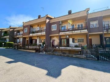 Villetta a schiera in vendita a Roma RM