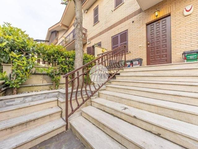 Villetta a schiera in vendita a Roma RM