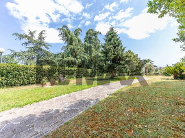 Villetta a schiera in vendita a Roma RM