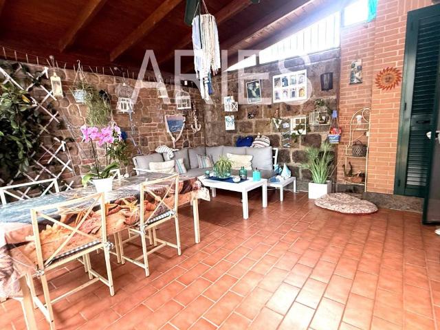 Villetta a schiera in vendita a Roma RM