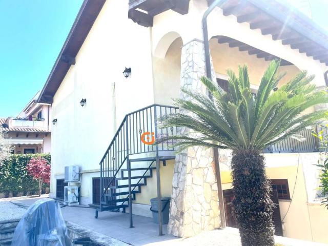 Villetta a schiera in vendita a Roma RM