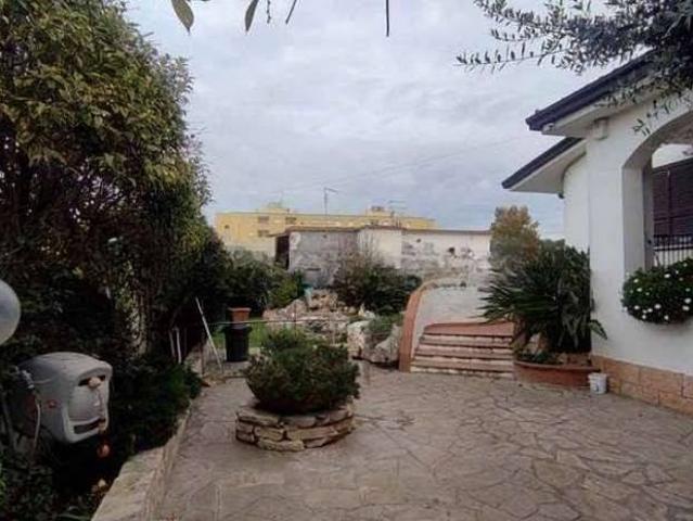 Villetta a schiera in vendita a Roma RM