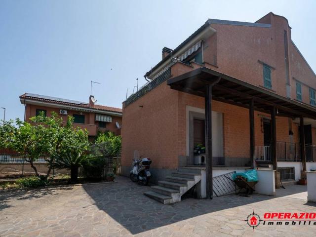 Villetta a schiera in vendita a Roma RM