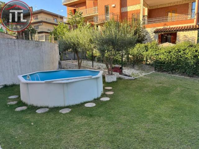 Villetta a schiera in vendita a Roma RM