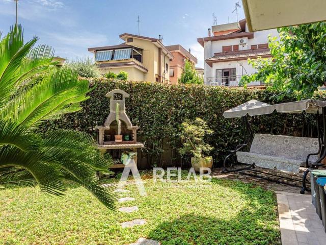 Villetta a schiera in vendita a Roma RM