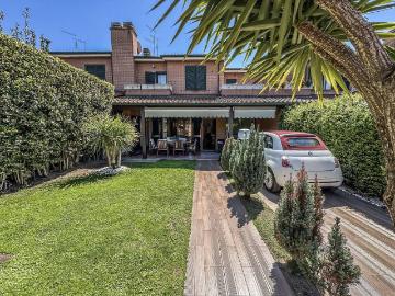 Villetta a schiera in vendita a Roma RM