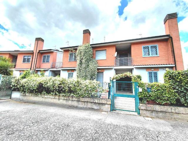 Villetta a schiera in vendita a Roma RM