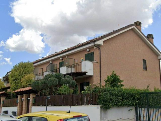 Villetta a schiera in vendita a Roma RM