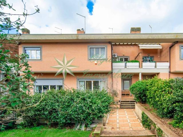 Villetta a schiera in vendita a Roma RM