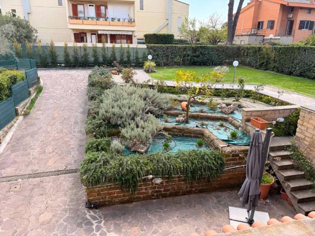 Villetta a schiera in vendita a Roma RM
