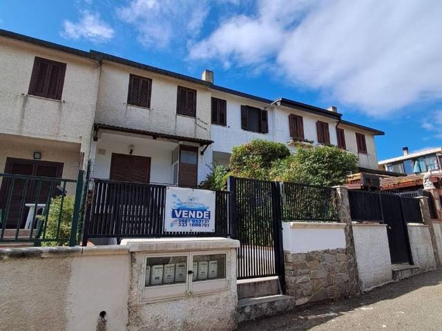 Villetta a schiera in vendita a Roseto Capo Spulico CS