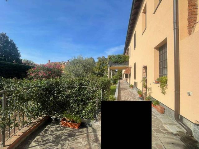 Villetta a schiera in vendita a Rozzano MI