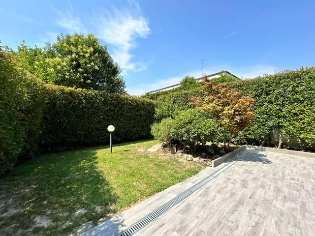 Villetta a schiera in vendita a Rozzano MI