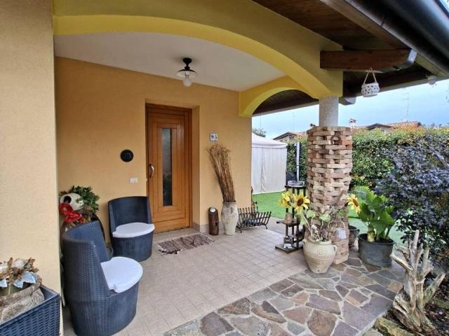 Villa in vendita a Staranzano GO