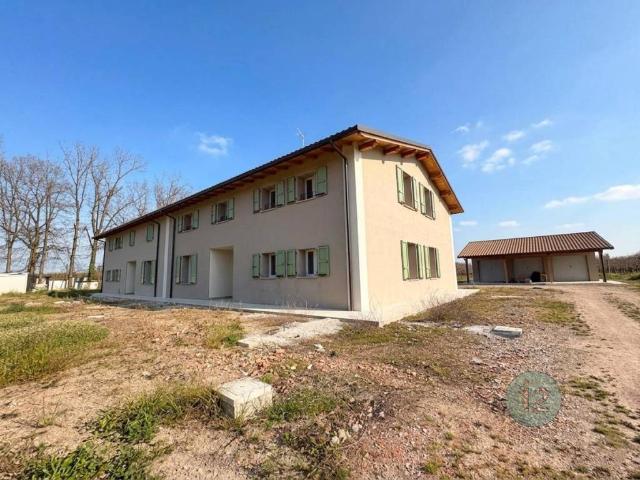 Villetta a schiera in vendita a San Felice sul Panaro MO