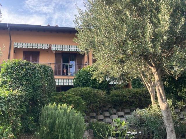 Villetta a schiera in vendita a San Fermo della Battaglia CO