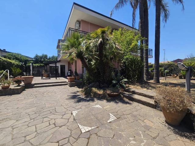 Villetta a schiera in vendita a San Giovanni la Punta CT