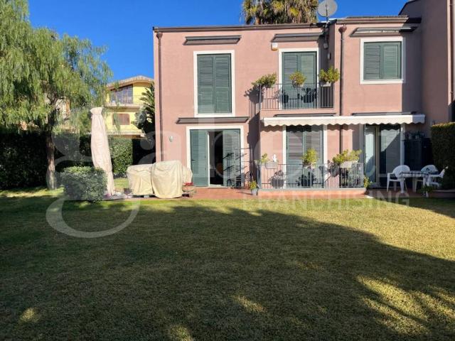 Villetta a schiera in vendita a San Giovanni la Punta CT