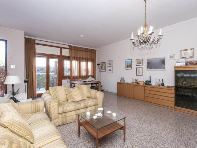 Villetta a schiera in vendita a San Giovanni la Punta CT