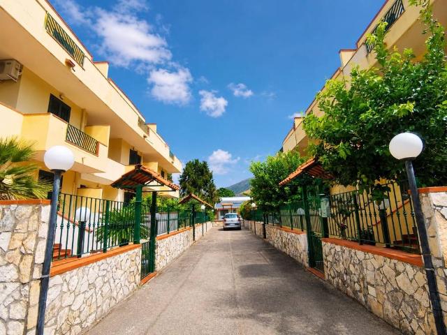 Villetta a schiera in vendita a San Prisco CE