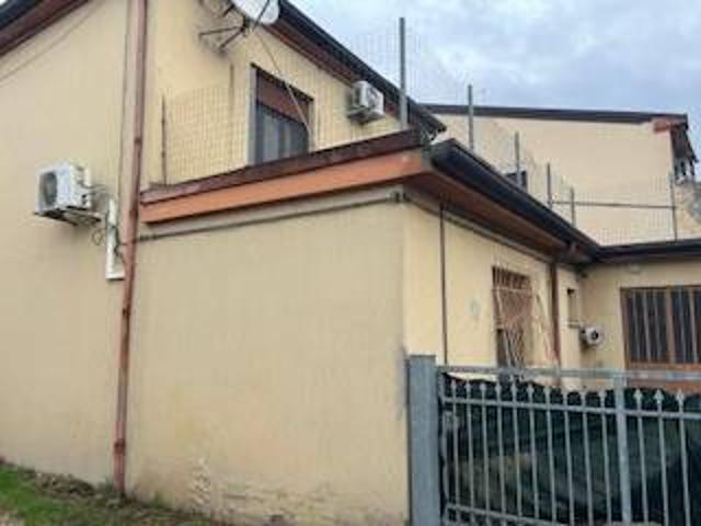 Villetta a schiera in vendita a Sanguinetto VR