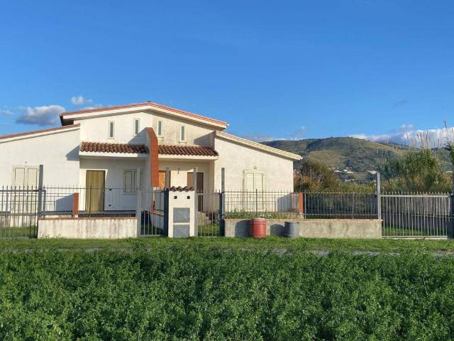 Villetta a schiera in vendita a Santa Maria del Cedro CS