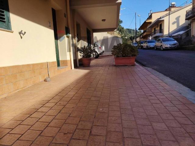 Villetta a schiera in vendita a Santa Lucia del Mela ME
