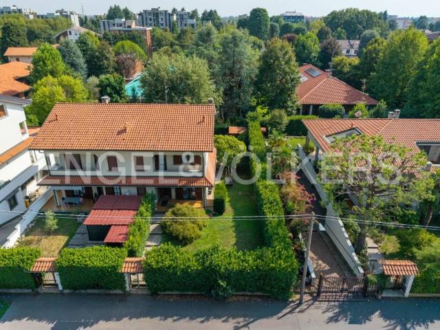 Villetta a schiera in vendita a Saronno VA