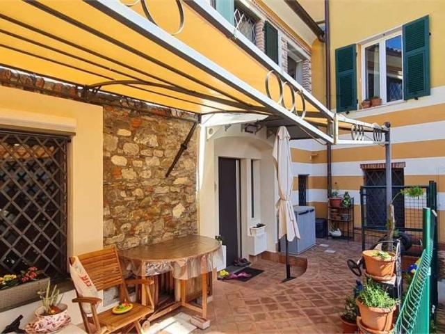 Villetta a schiera in vendita a Sarzana SP