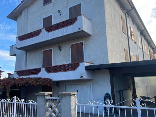 Villetta a schiera in vendita a Scandiano RE