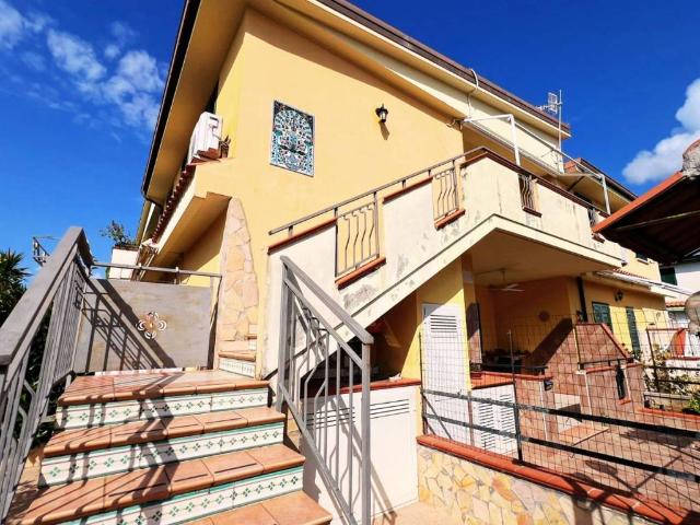 Villetta a schiera in vendita a Scalea CS