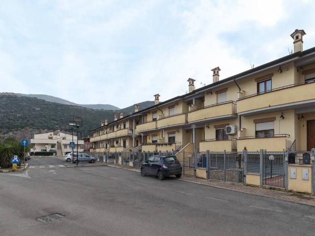 Villetta a schiera in vendita a Sermoneta LT