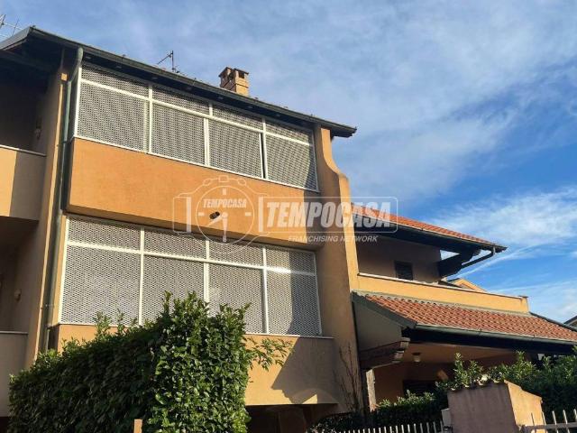 Villetta a schiera in vendita a Seregno MB