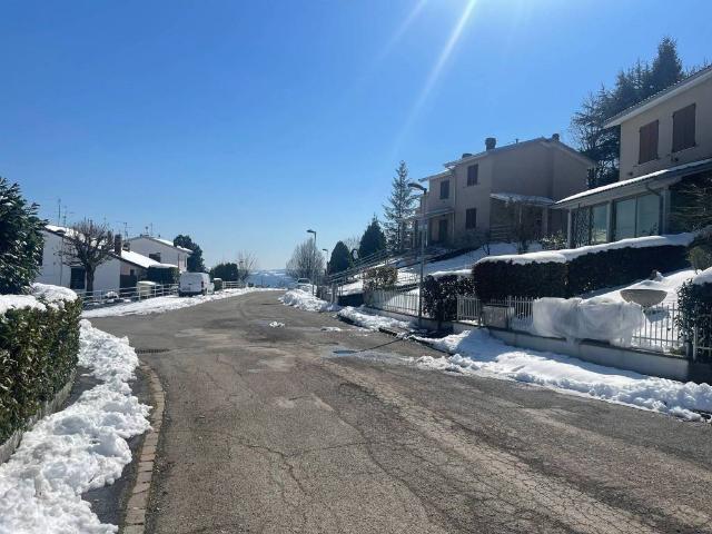 Villetta a schiera in vendita a Serramazzoni MO
