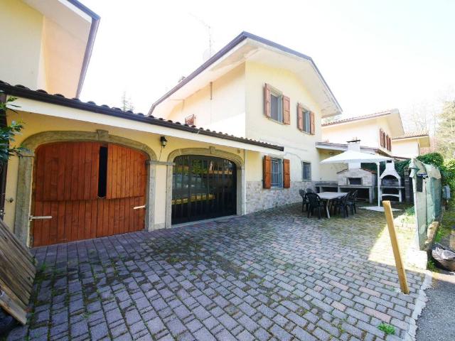 Villetta a schiera in vendita a Serramazzoni MO
