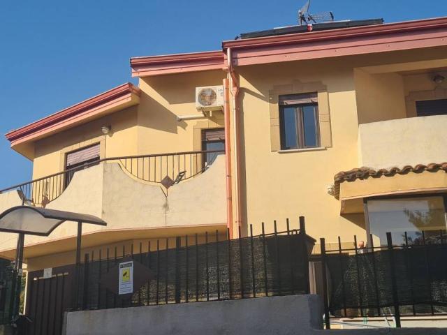 Villetta a schiera in vendita a Settingiano CZ
